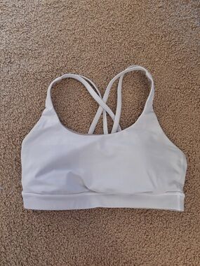 Lululemon energy bra size 8